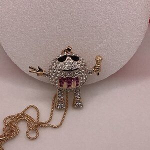 Chic Gold-Tone Pendant Necklace